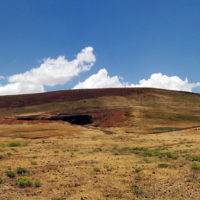 Aguelmame Sidi Ali, affioramento di rocce vulcaniche, panoramica